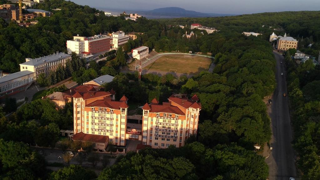 Spa Hotel Slavyanovsky Istok Zjeleznovodsk Eksteriør bilde